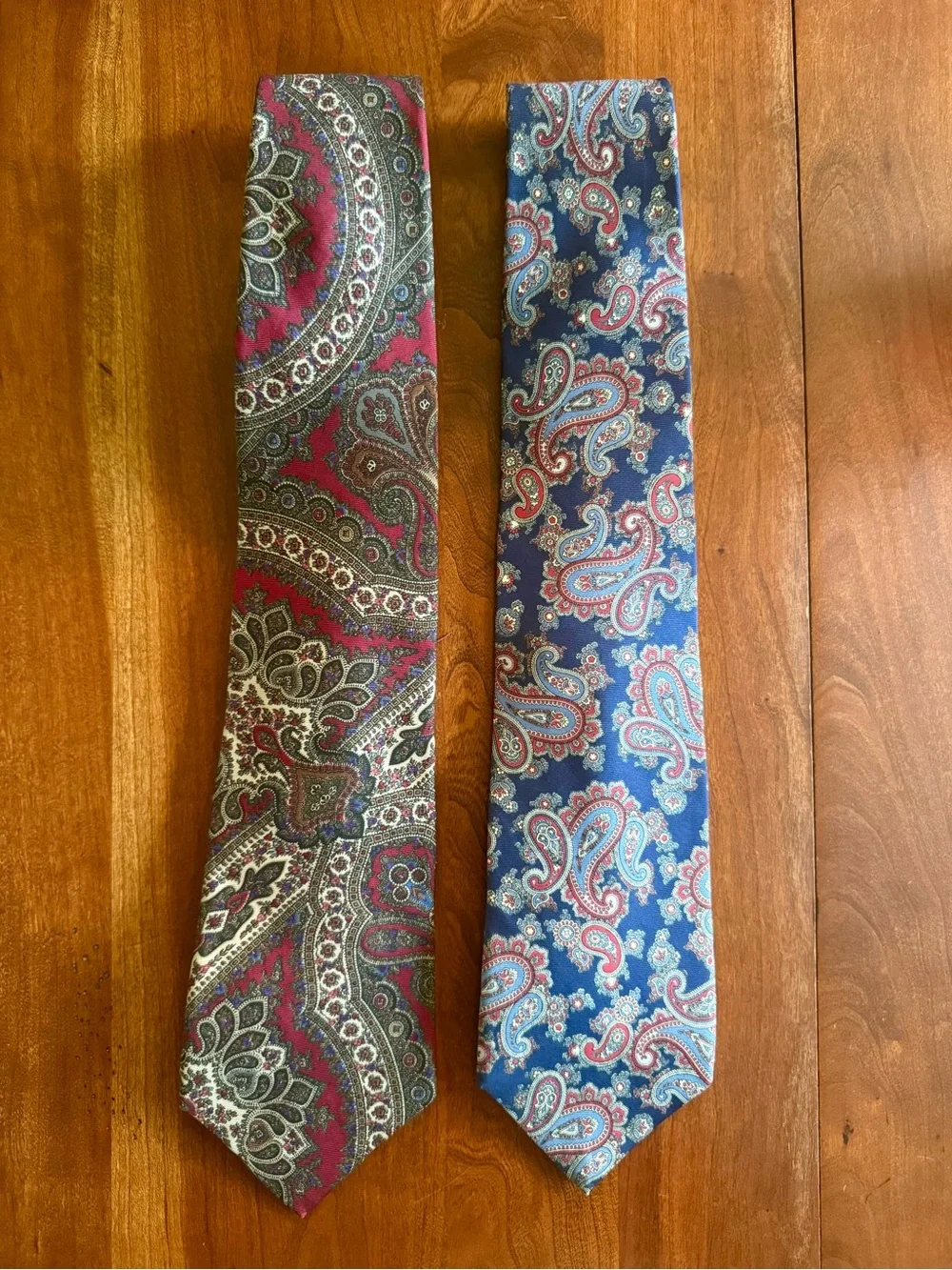 Etienne AINGER Paisley Silk Tie Duo in Red and Blue